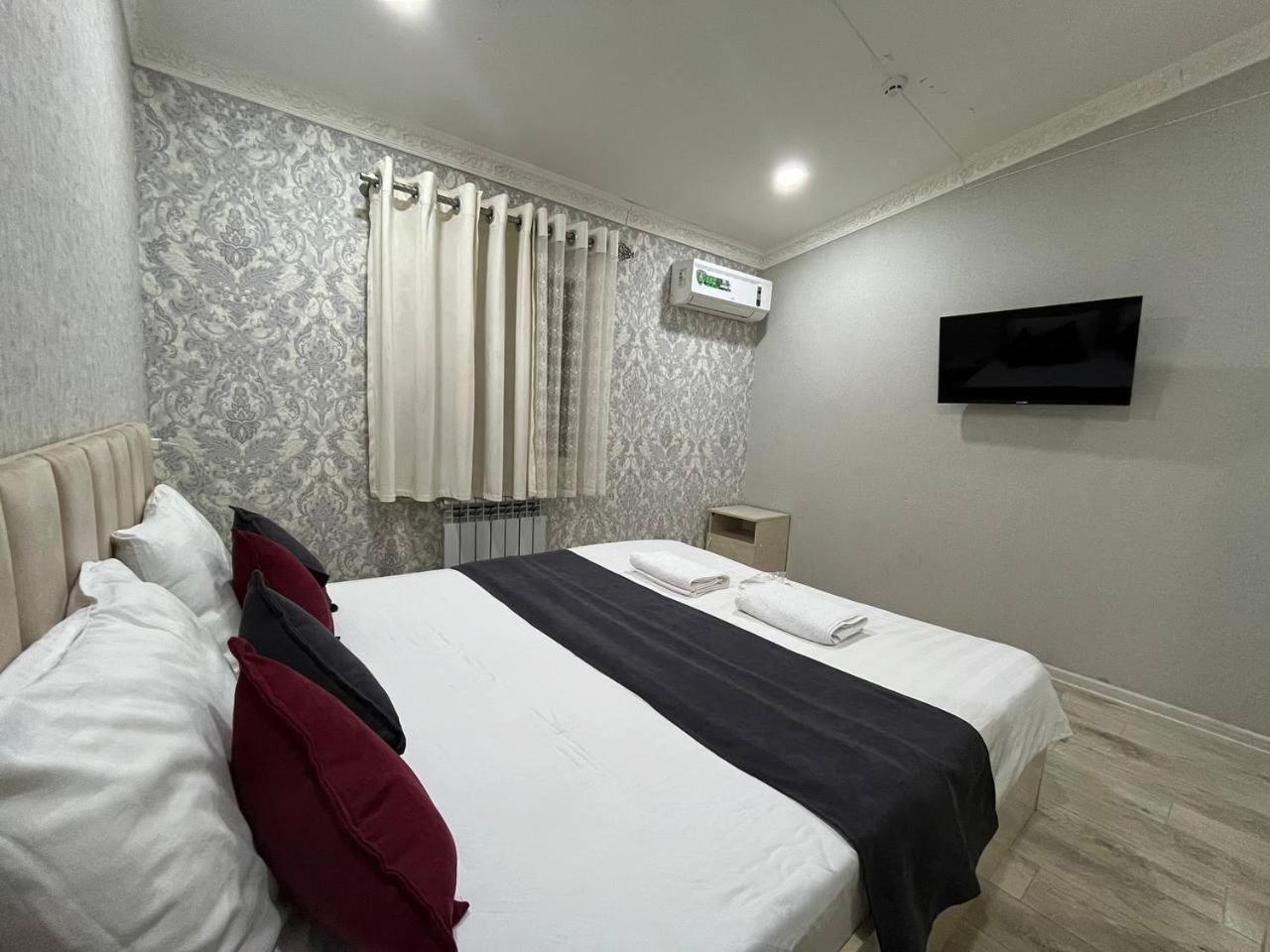 Fenix Hotel Tashkent Luaran gambar