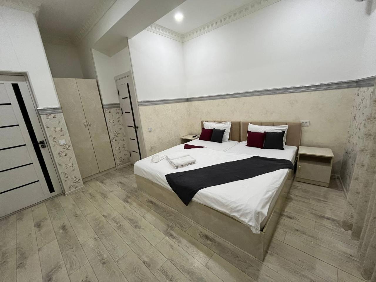 Fenix Hotel Tashkent Luaran gambar