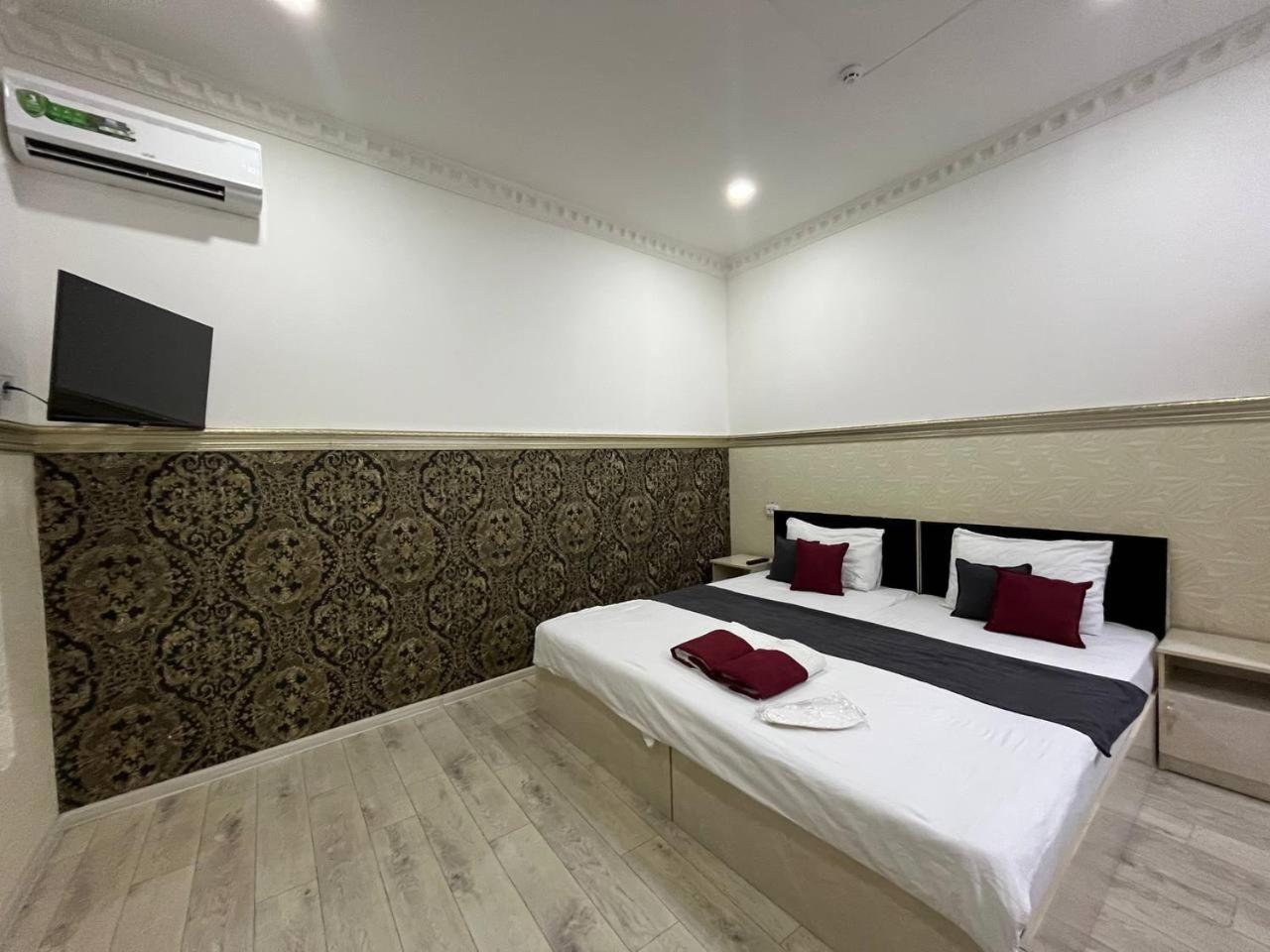 Fenix Hotel Tashkent Luaran gambar