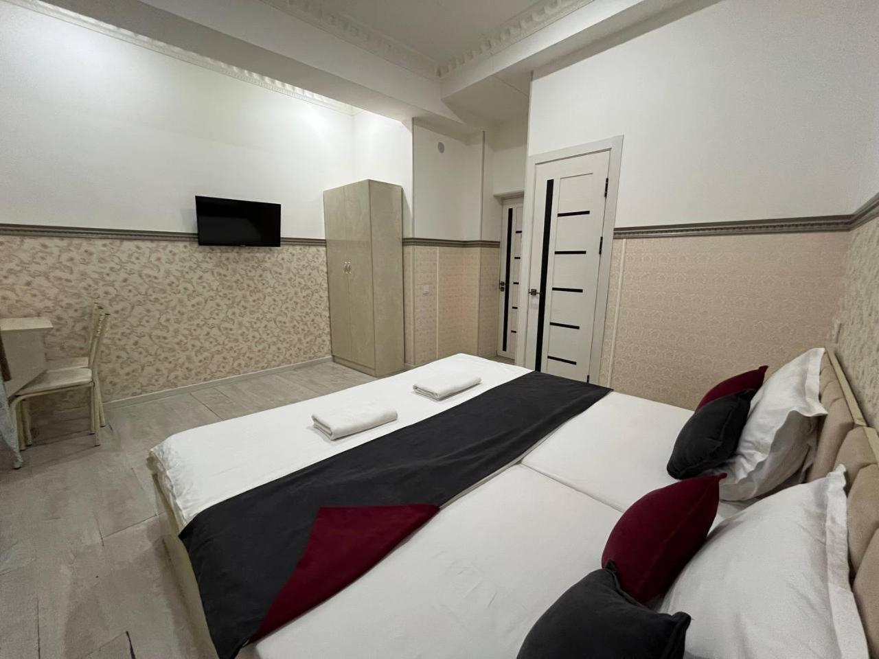 Fenix Hotel Tashkent Luaran gambar